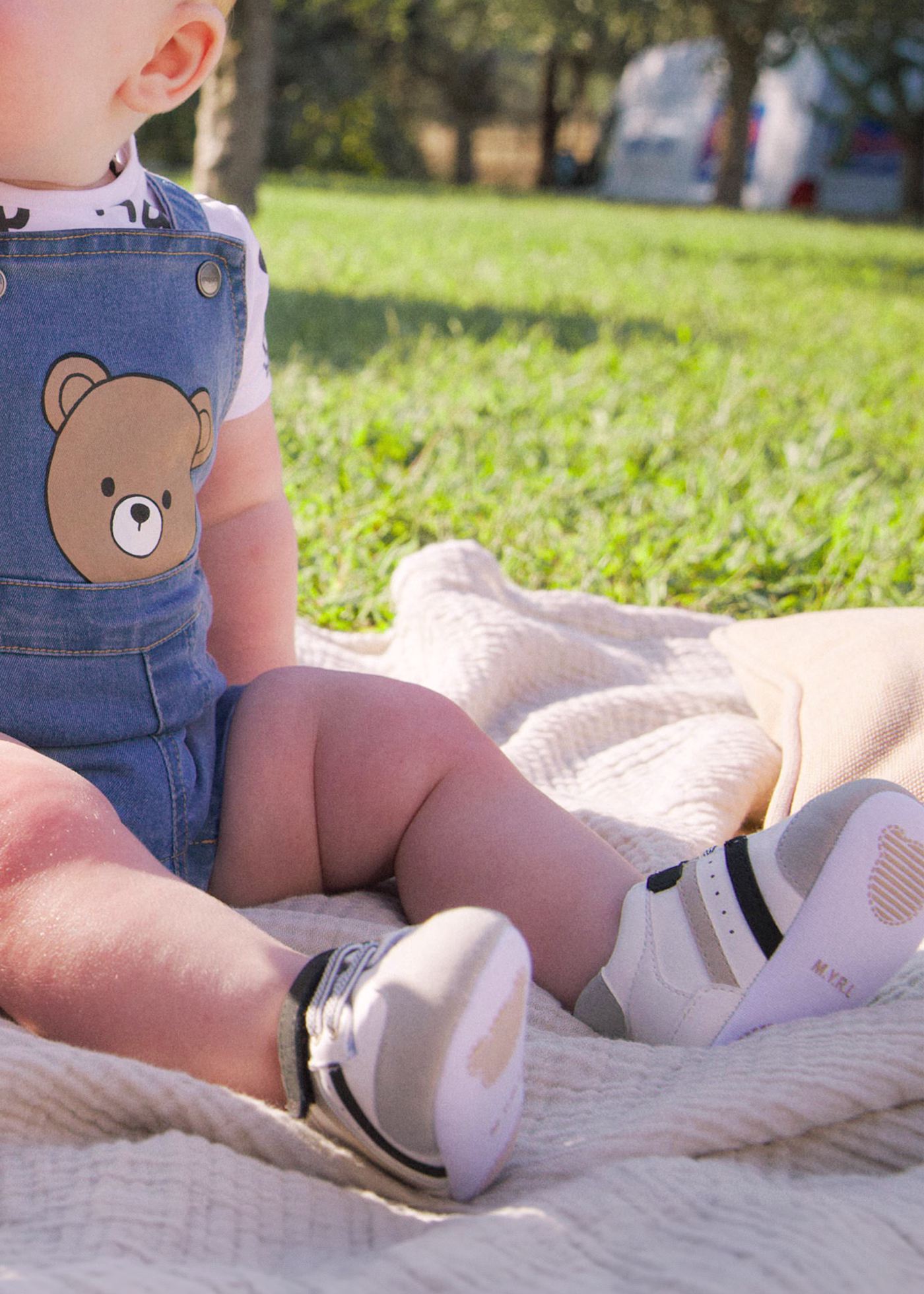 sapatilhas-recem-nascido-branco-preto-XL-2