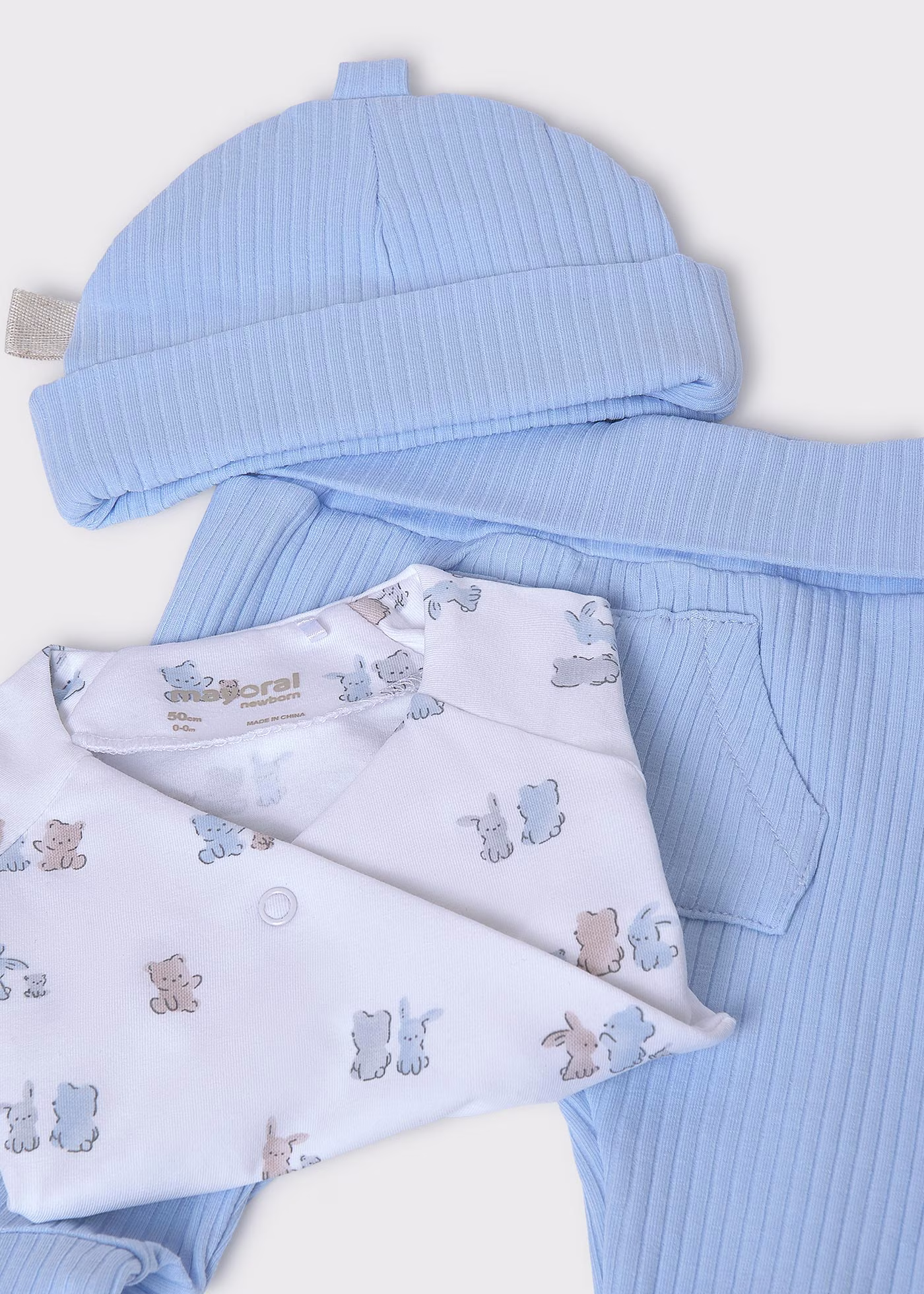 set-de-presente-3-pecas-com-gorro-bebe-ceu-XL-5