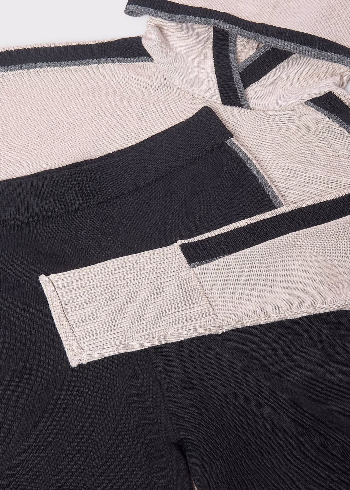 conjunto-calcas-e-camisola-capuz-rapariga-preto-XL-6